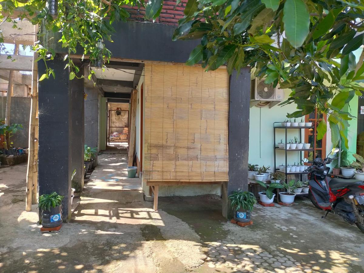 Cheap Inn Banyuwangi Banyuwangi  Exterior photo
